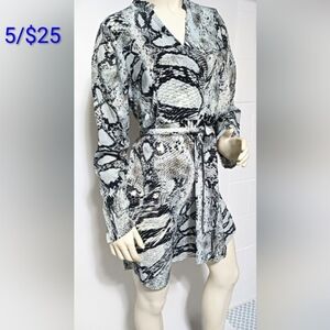 5/$25  Snake Print Dress, Size Large